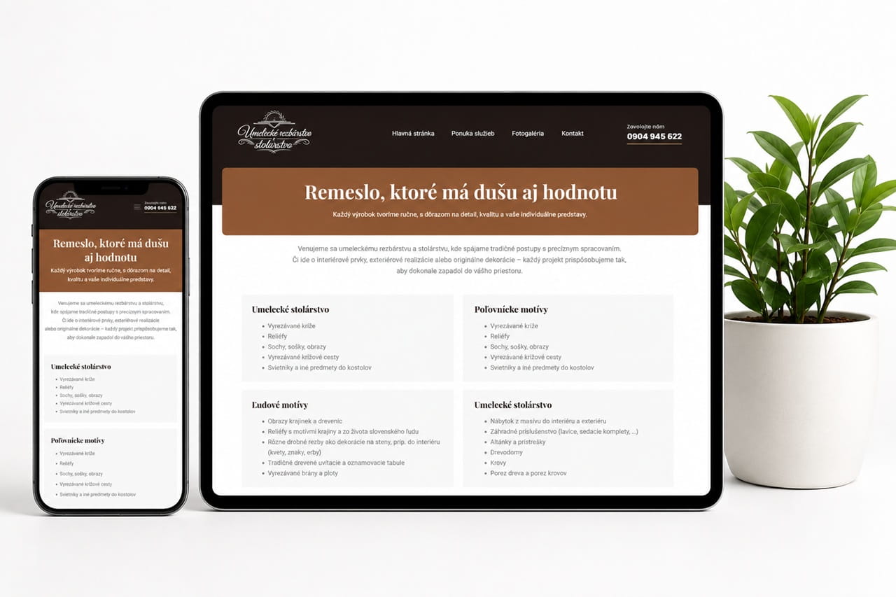 Moderná webstránka pre umelecké rezbárstvo a stolárstvo zobrazená na tablete a mobile